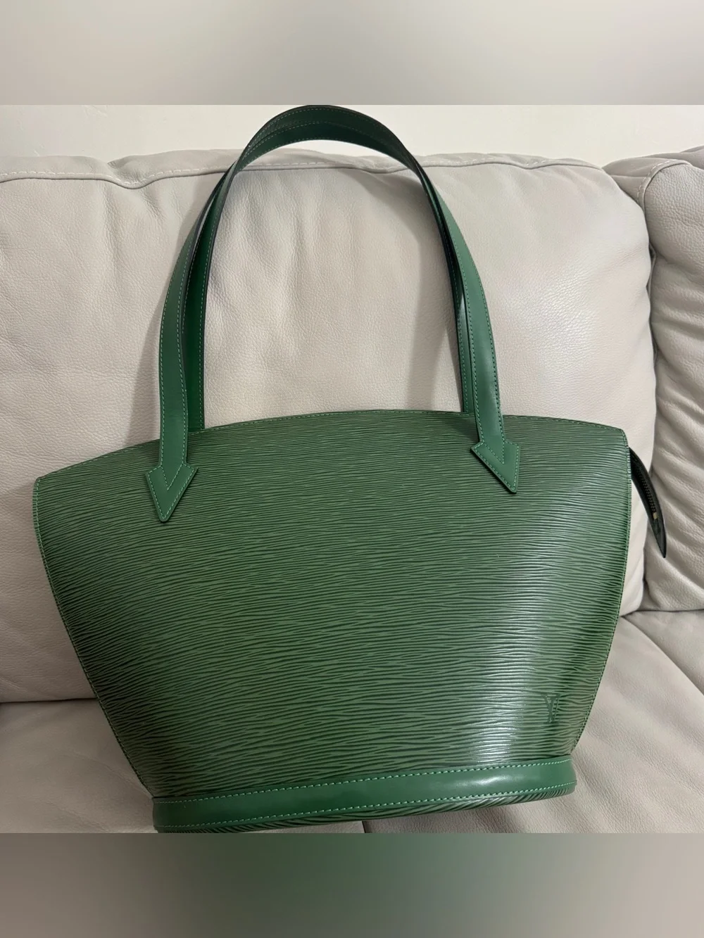Louis Vuitton stylish louis
